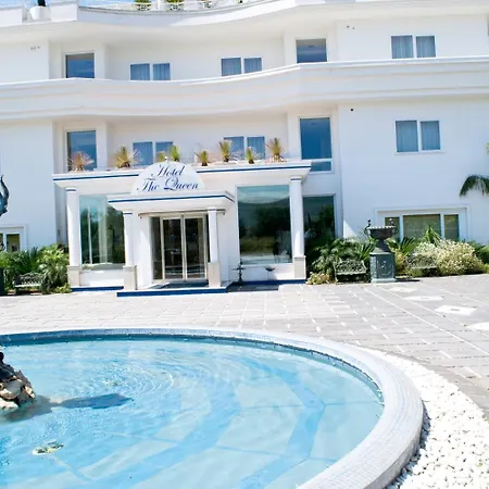 Hotel The Queen Pastorano