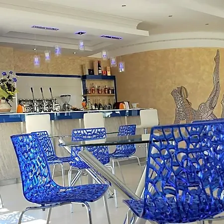 Otel The Queen