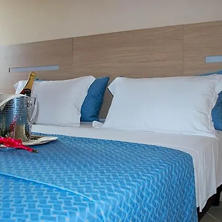Otel The Queen Pastorano