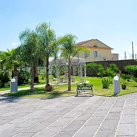 The Queen Otel 4*