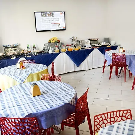 Hotel The Queen Pastorano